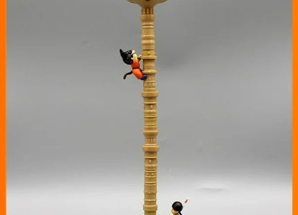 Figura Goku Escalando Torre Karin 35cm
