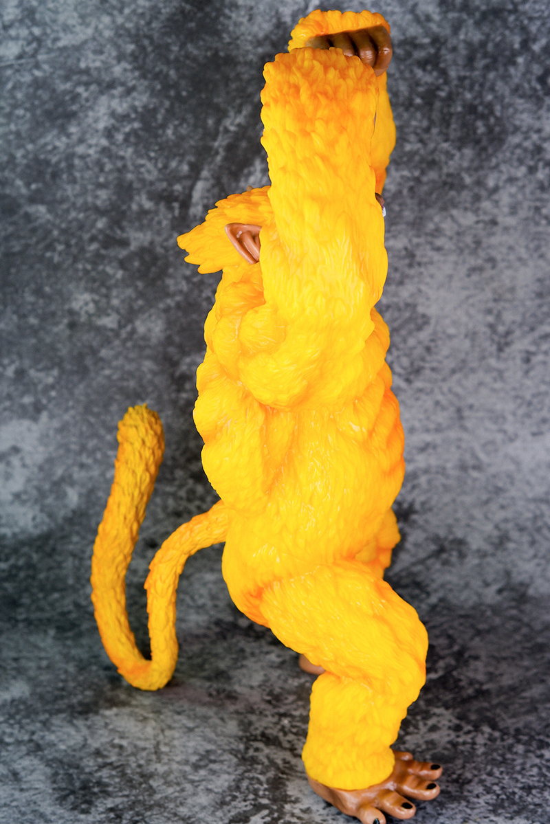 Figura Oozaru Dorado 40cm