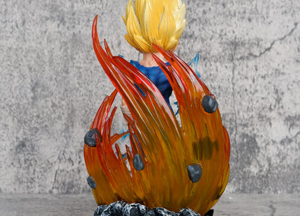 Figura Majin Vegeta SSJ con Efectos Dragon Ball 22cm