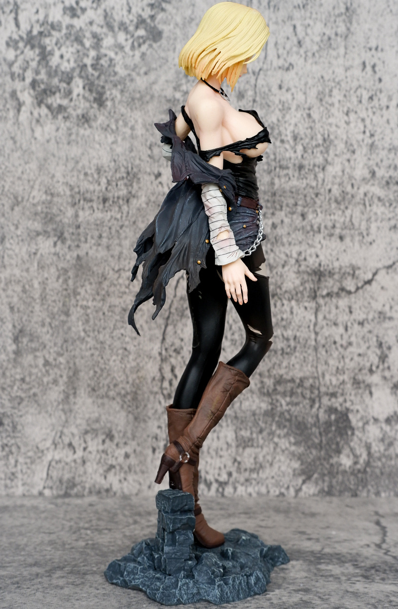 Figura Android 18 30cm con 2 Cabezas