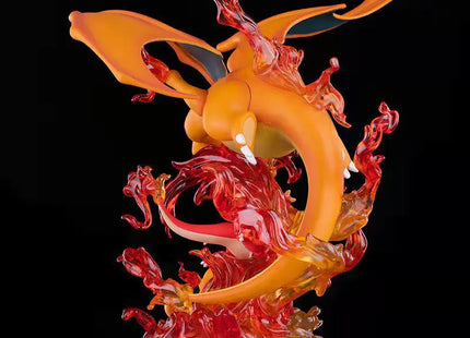 Figura Charizard Evolution 26cm