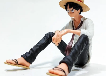 Figura Monkey D. Luffy Sentado 11cm Aprox