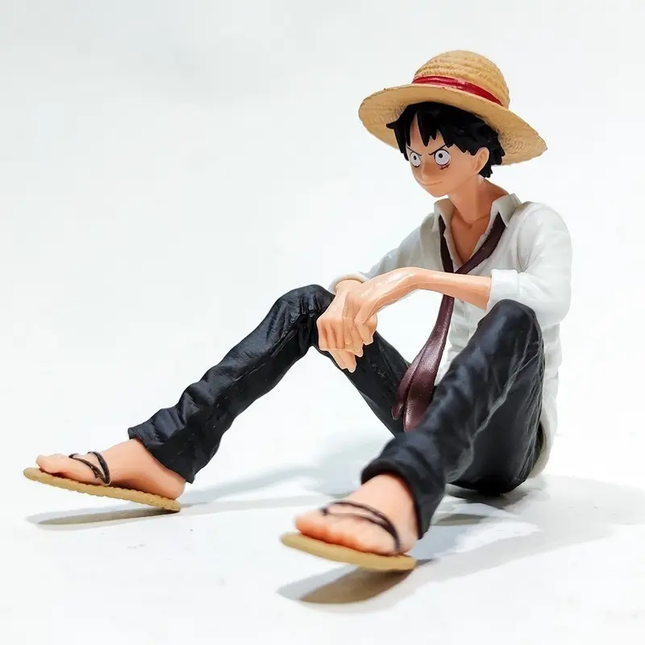 Figura Monkey D. Luffy Sentado 11cm Aprox