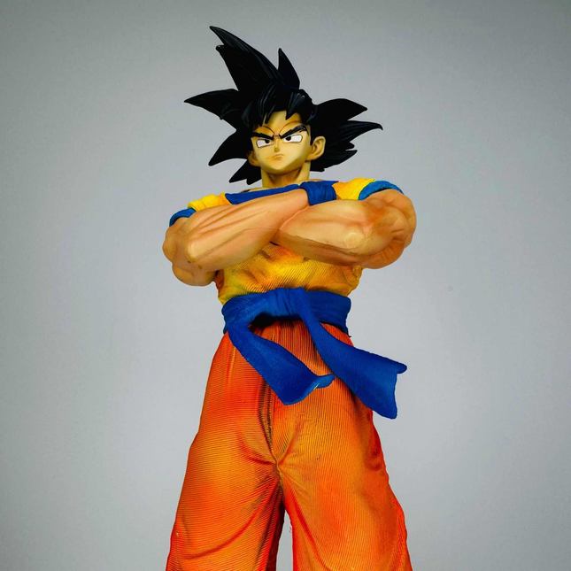 Figura Goku 32cm Aprox | Gi Naranja Brazos Cruzados