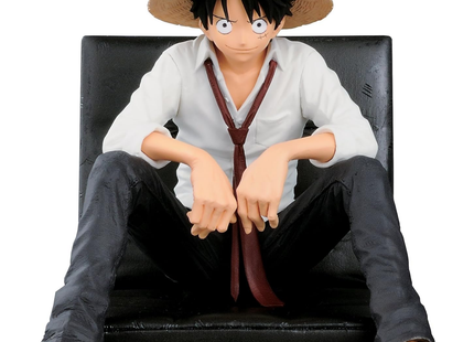 Figura Monkey D. Luffy Sentado 11cm Aprox