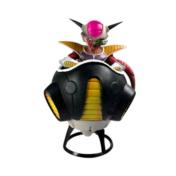 Figura Freezer en Cápsula de Mando 26cm Aprox