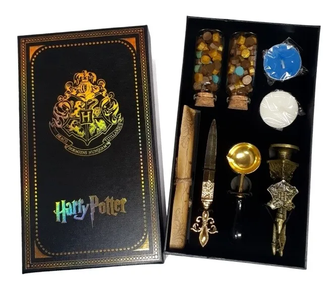 Set Coleccionable Harry Potter Hogwarts 25cm Aprox