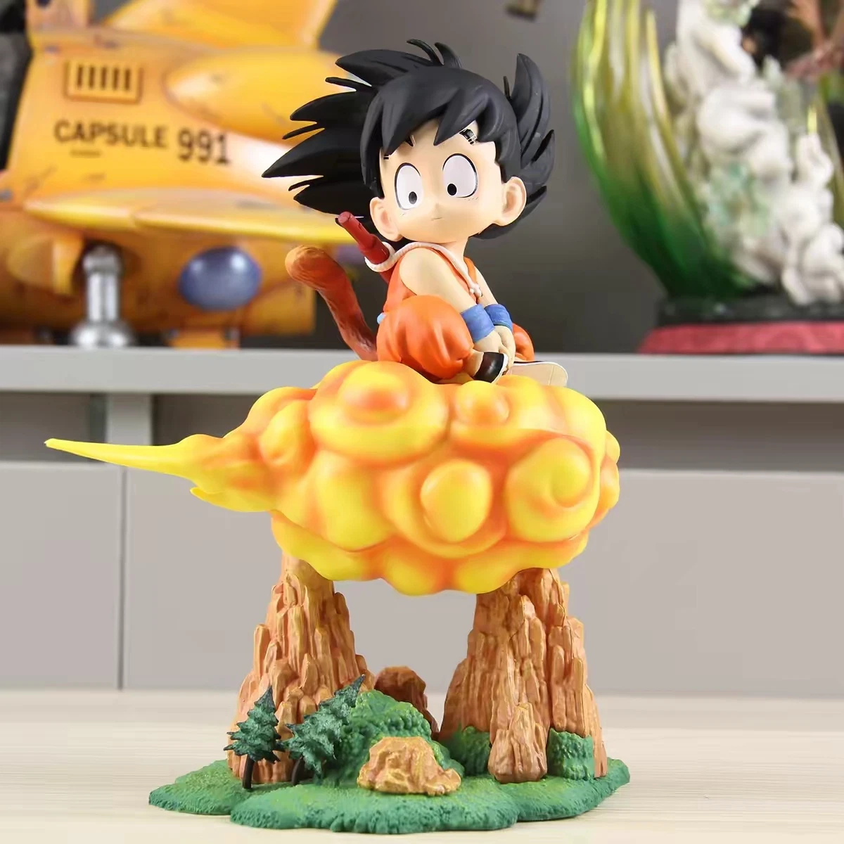 Figura Goku Niño en Nube Voladora 22cm Aprox