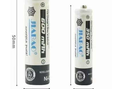 Cargador de Baterías Recargables JIABAO AA / AAA +4 Pilas AA JB212